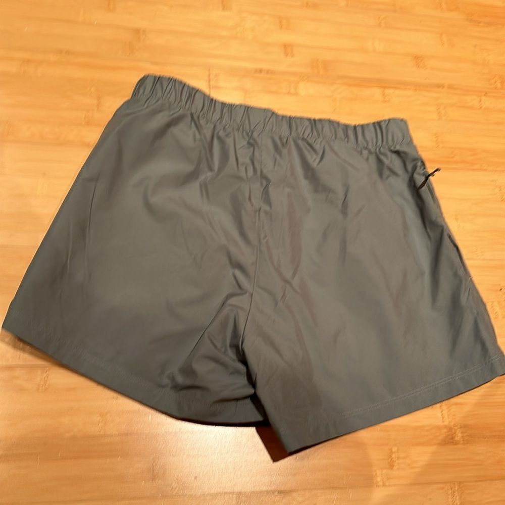 Adidas shorts - Picture 5 of 6